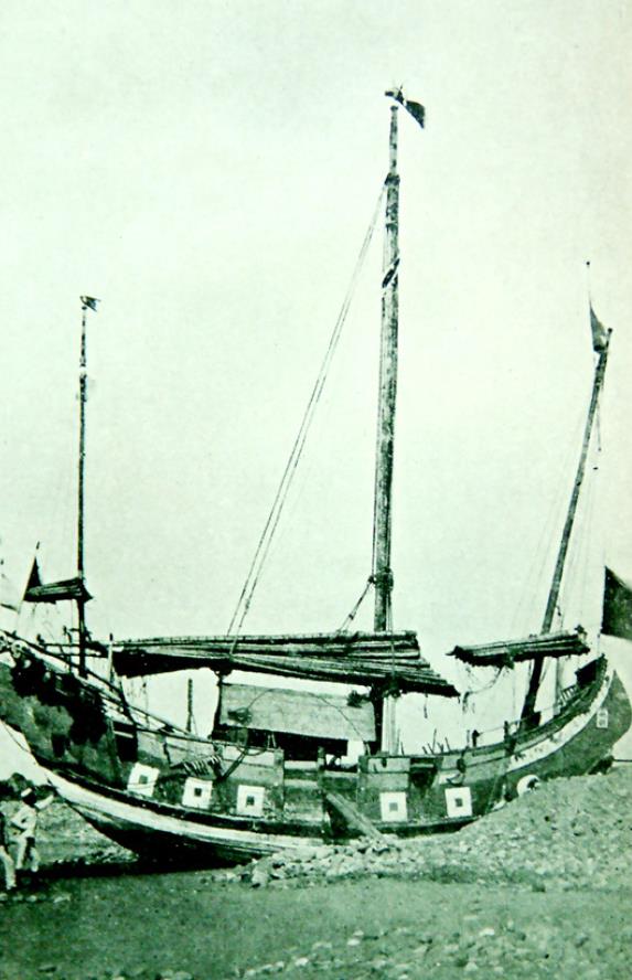 三年一次「東港迎王平安祭典」開跑！反穿龍袍的溫王爺要開始遶境，並回天庭覆命啦！