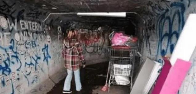 在美國拉斯維加斯地下生活的鼠人 鼠族