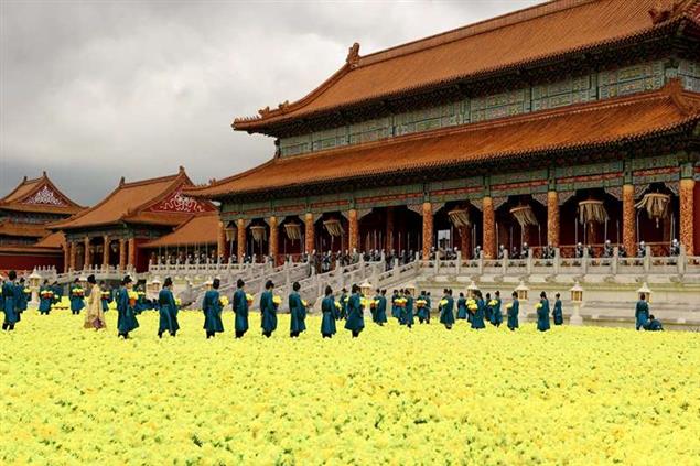 （歷史散文）一首詩，造出一個吃人魔