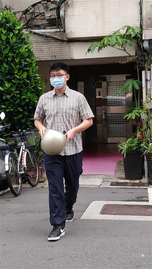 兒子的面試初體驗@陳慧文