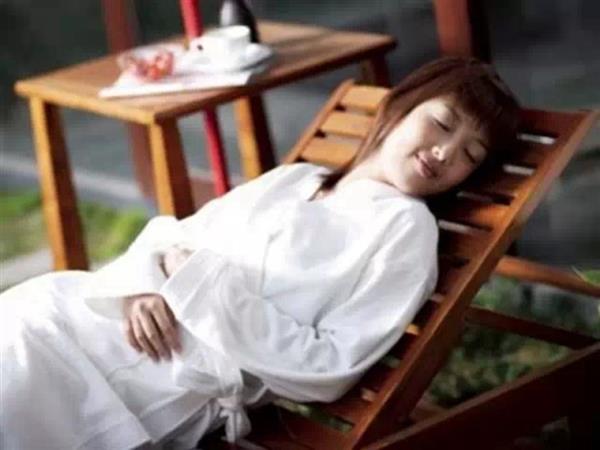 鍗堢潯鍋忕埍銆傘&euro;傘&euro;?jpg