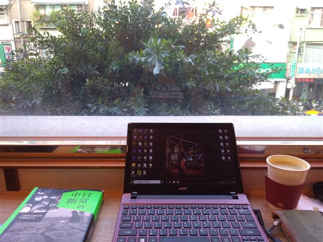 【百篇書評26】迴返的目光：讀阿潑《日常的中斷》