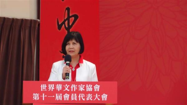 圖3： 3月26日上午，現任會長麥勝梅女士在大會上發言.JPG