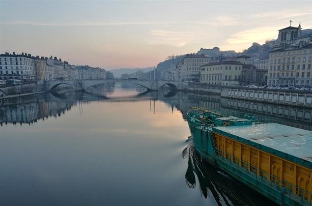 【歐華作協專欄】2019里昂年會及南法旅遊心情小詩！