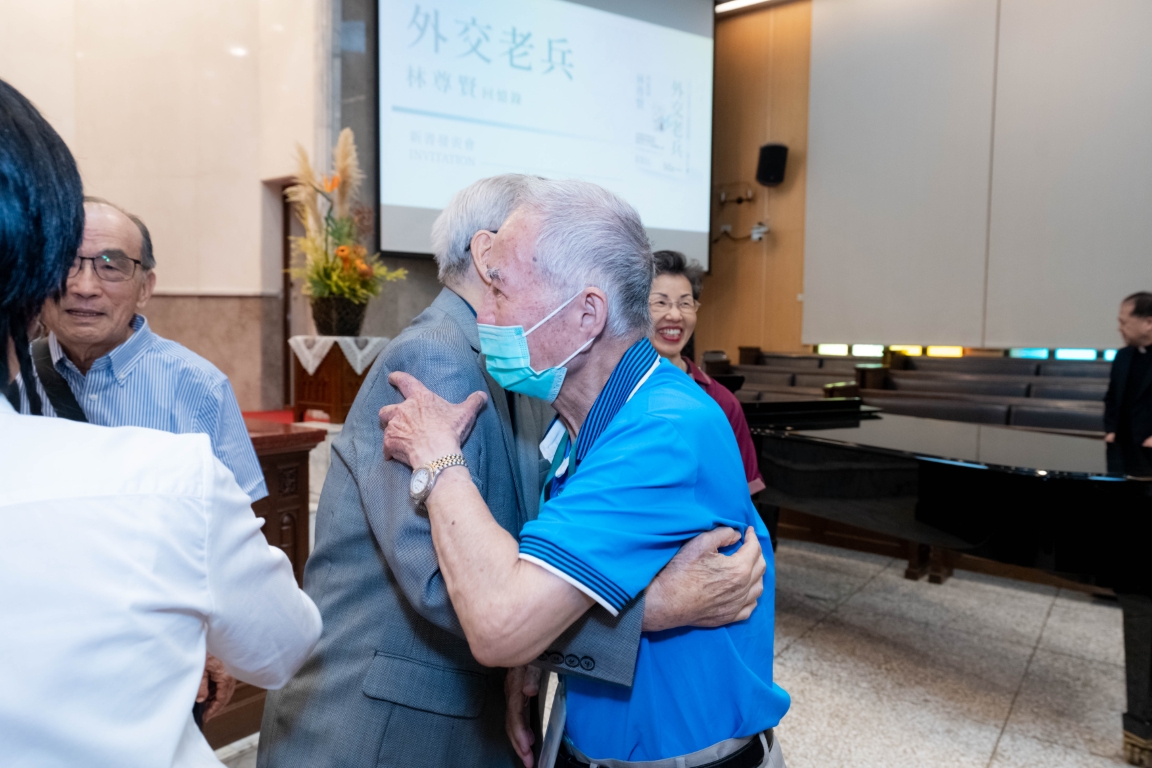 會後合照-陳志亮攝-01909 (2) (中).jpg