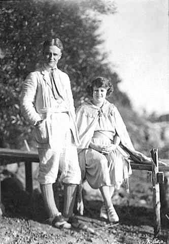 F_Scott_Fitzgerald_and_wife_Zelda_September_1921.jpg