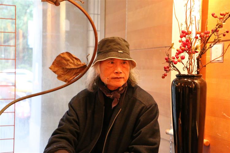 用童心玩出創意與靈思──詩畫藝術家林煥彰專訪