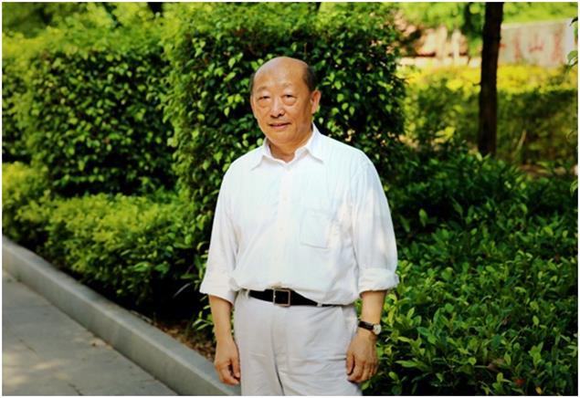 巴山蜀水潤隆溪 ——瑞典皇家人文科學院外籍院士張隆溪教授印象(中)