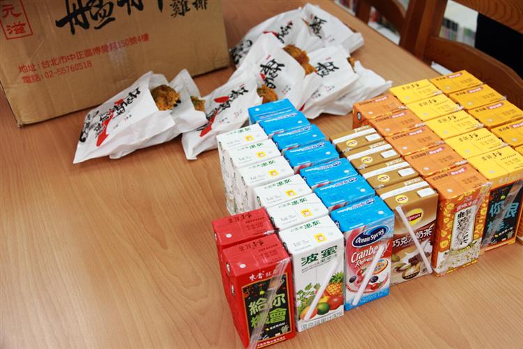 【秀威下午茶】亙古不敗炸雞排（本週話題漫畫：加藤元浩《火箭人》）