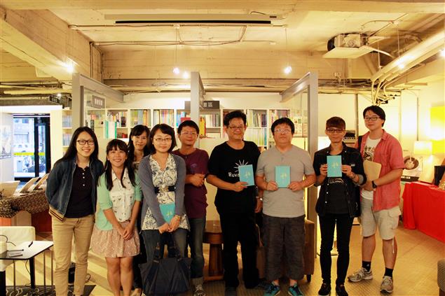 「以小詩告別小詩──兼談詩界的小詩運動」，丁威仁現代詩講座