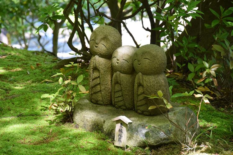 【書評】神的存在即是血統的傳承證明──《神國日本：小泉八雲眼中的日本》／蒼野之鷹