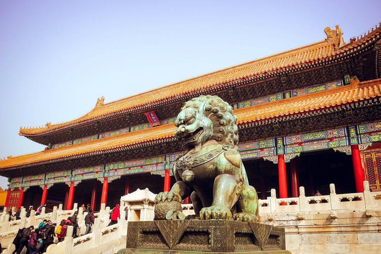 【書評】從學術角度，探討真實的旗人生活──《根本與世僕》／蒼野之鷹