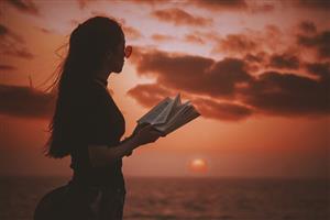 2017年誠品閱讀報告　「讀書」定義變寬廣，閱讀模式走向多元化