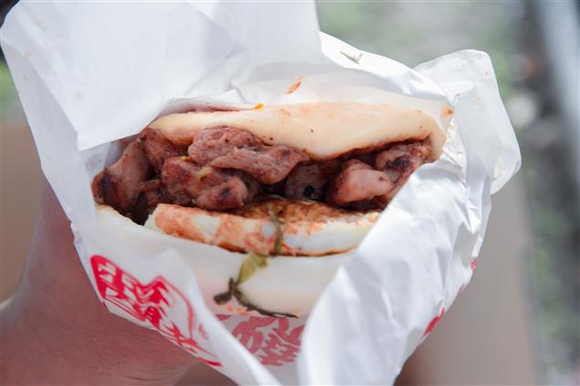 【秀威下午茶】你知道「虎咬豬」是什麼食物嗎？