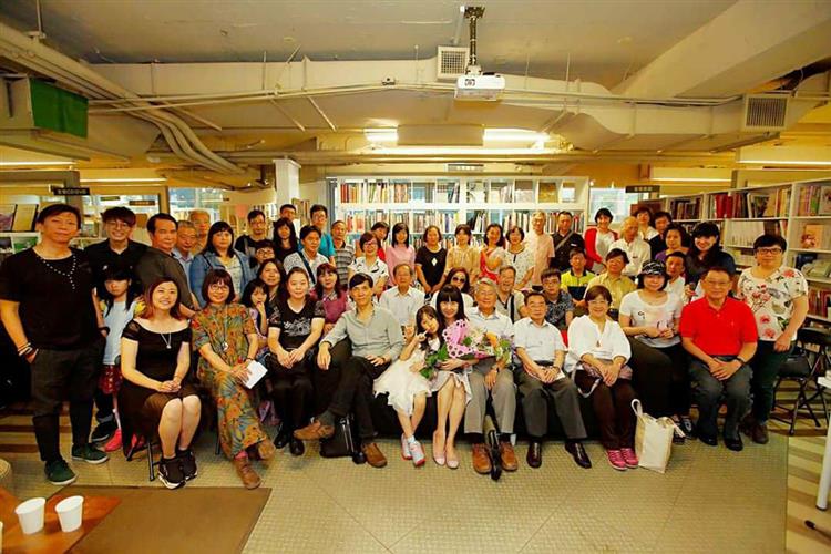 【活動直擊】0512劉曉頤《來我裙子裡點菸》新書發表會側記@國家書店