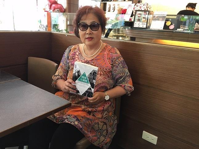 【作家專訪】食評家周芬娜談新書：從飲食過渡到文化，結合視覺與味覺的雙重饗宴－－《情迷大溪地》(下)