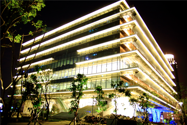 高雄市立圖書館新總館「啟用」！