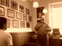 11/16創世紀總編輯辛牧暢談寫詩原則：精簡。