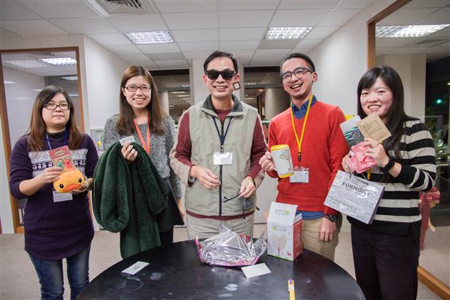 秀威X晁剛科技公司聯合舉辦「聖誕交換禮物Pa」！讓快樂更加倍！