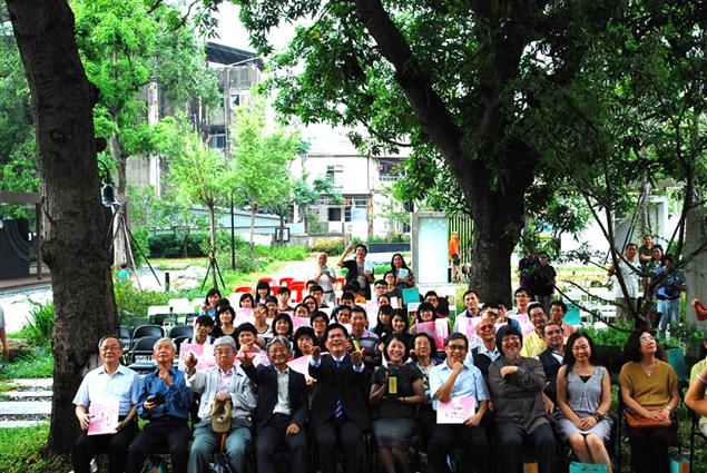 9月13日第四屆臺中文學獎頒獎典禮   貢獻獎得主廖玉蕙蒞臨現場