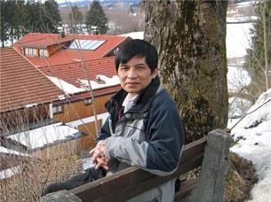 黃鶴昇《宇宙心論》獲僑聯總會「人文科學學術論著」獎感言