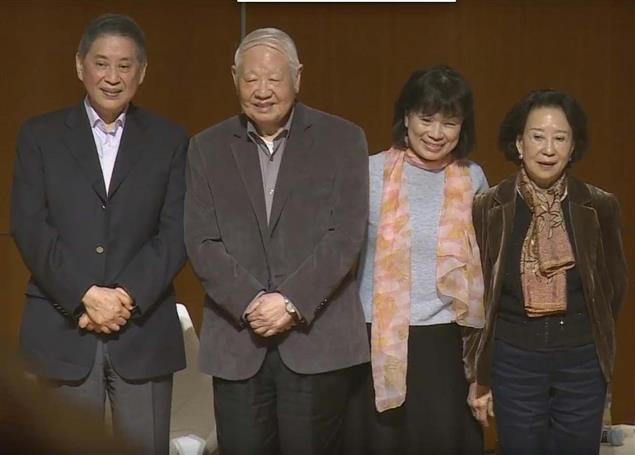 文學電影《他們在島嶼寫作二》   白先勇、洛夫、林文月香港世紀文學對話