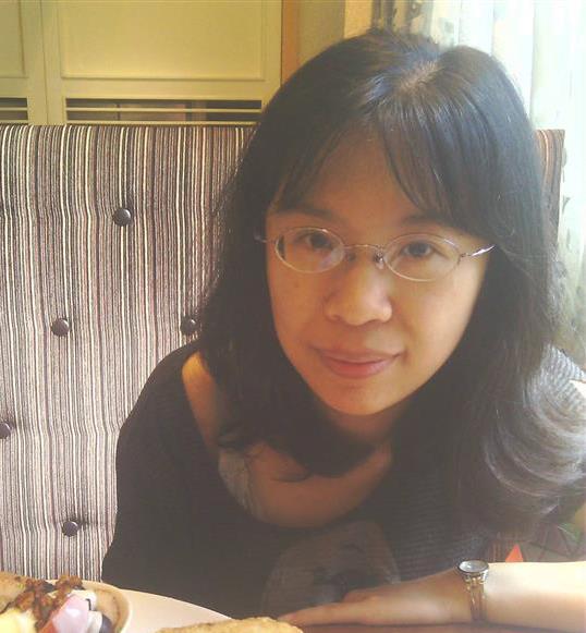 在筆耕世界中揮灑柔情武俠大夢──《荊都夢》作者綠水專訪