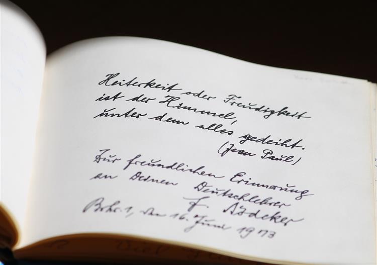 替花命名，為如此多難的世界歌唱—美國桂冠詩人哈斯伉儷國際書展期間訪台