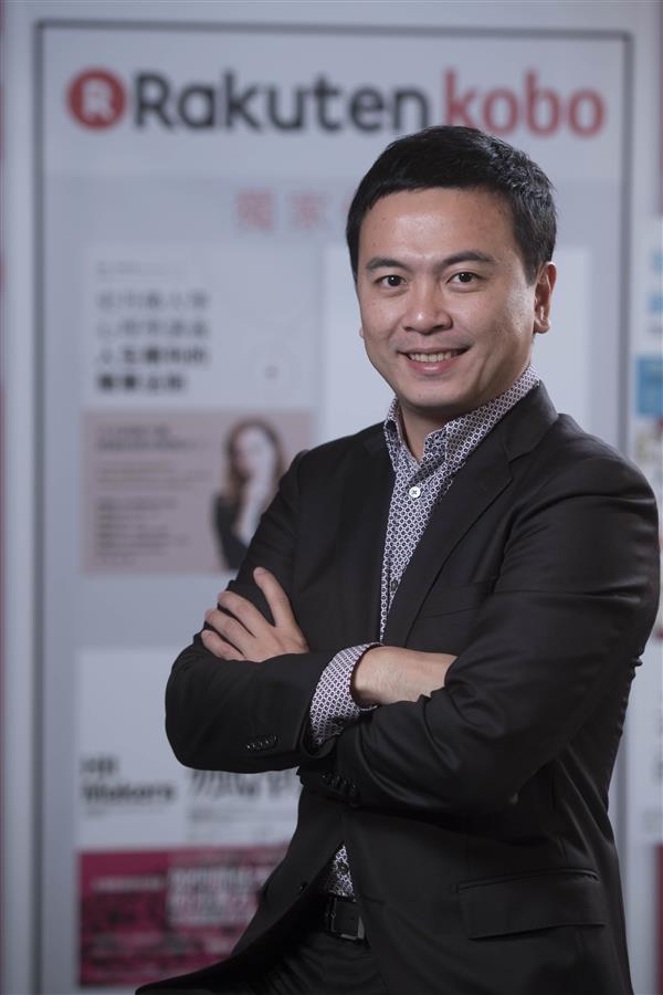 圖說1：樂天Kobo營運部長周立涵指出，消費者以手機閱讀電子書比例已佔6成以上，且善用通勤、午休、睡前等零碎時間「快學習」，帶動單月業績成長30倍。.jpg