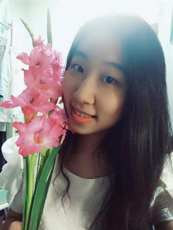 邹雨青 近照.jpg