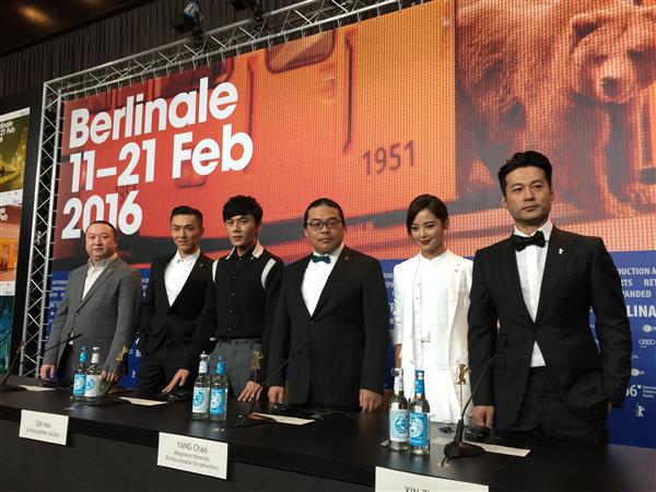 1 长江图剧组.jpg